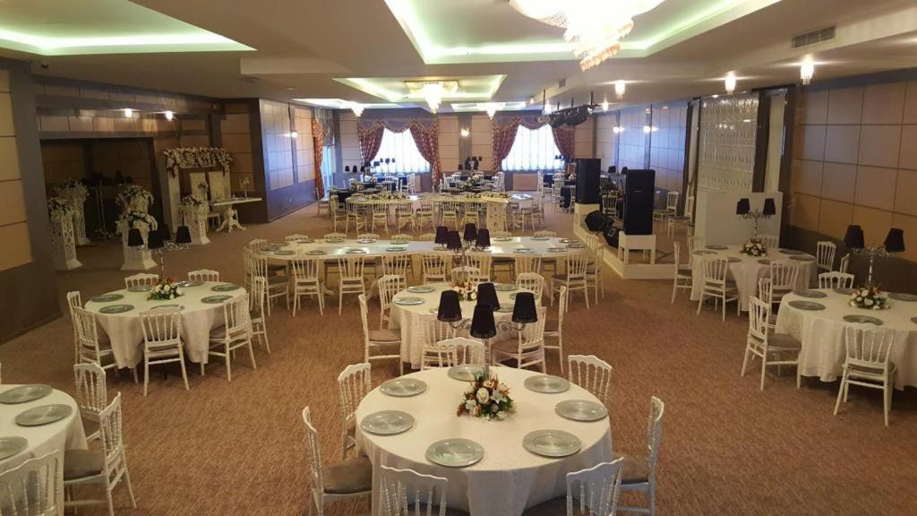 Dafne Hotel Анкара Экстерьер фото